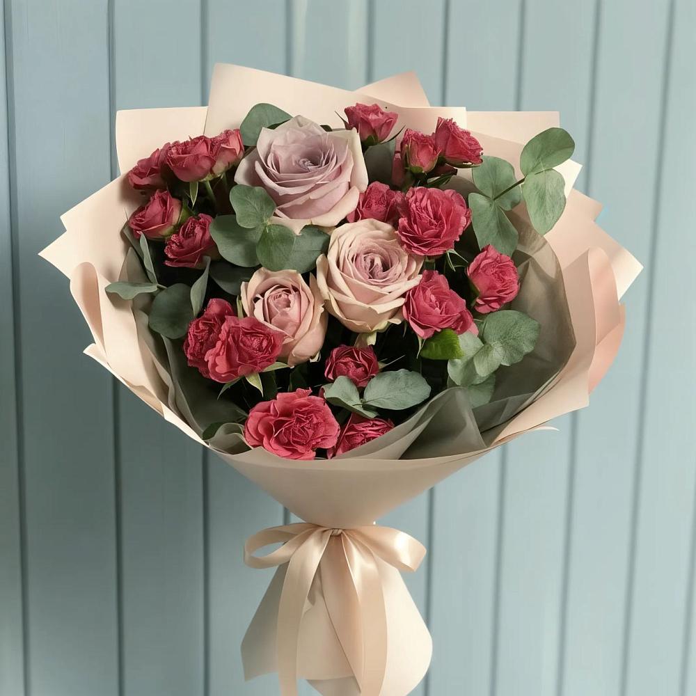 Букет цветов из: Гвоздики и Розы в Спицевке