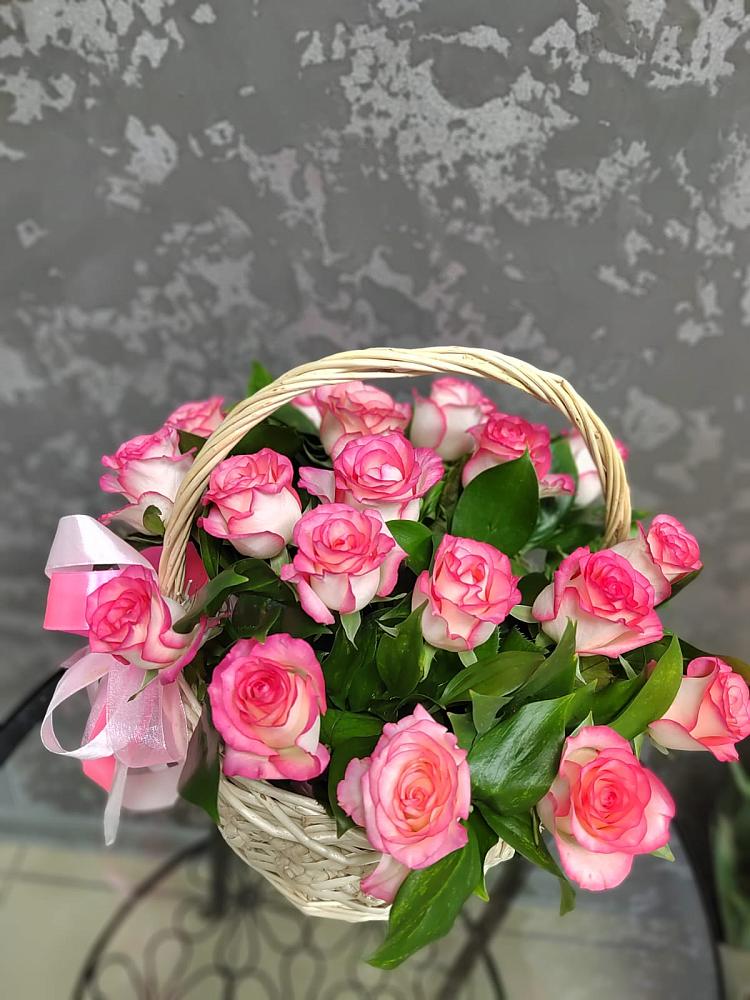 Цветочная композиция из Розы в корзине в Спицевке