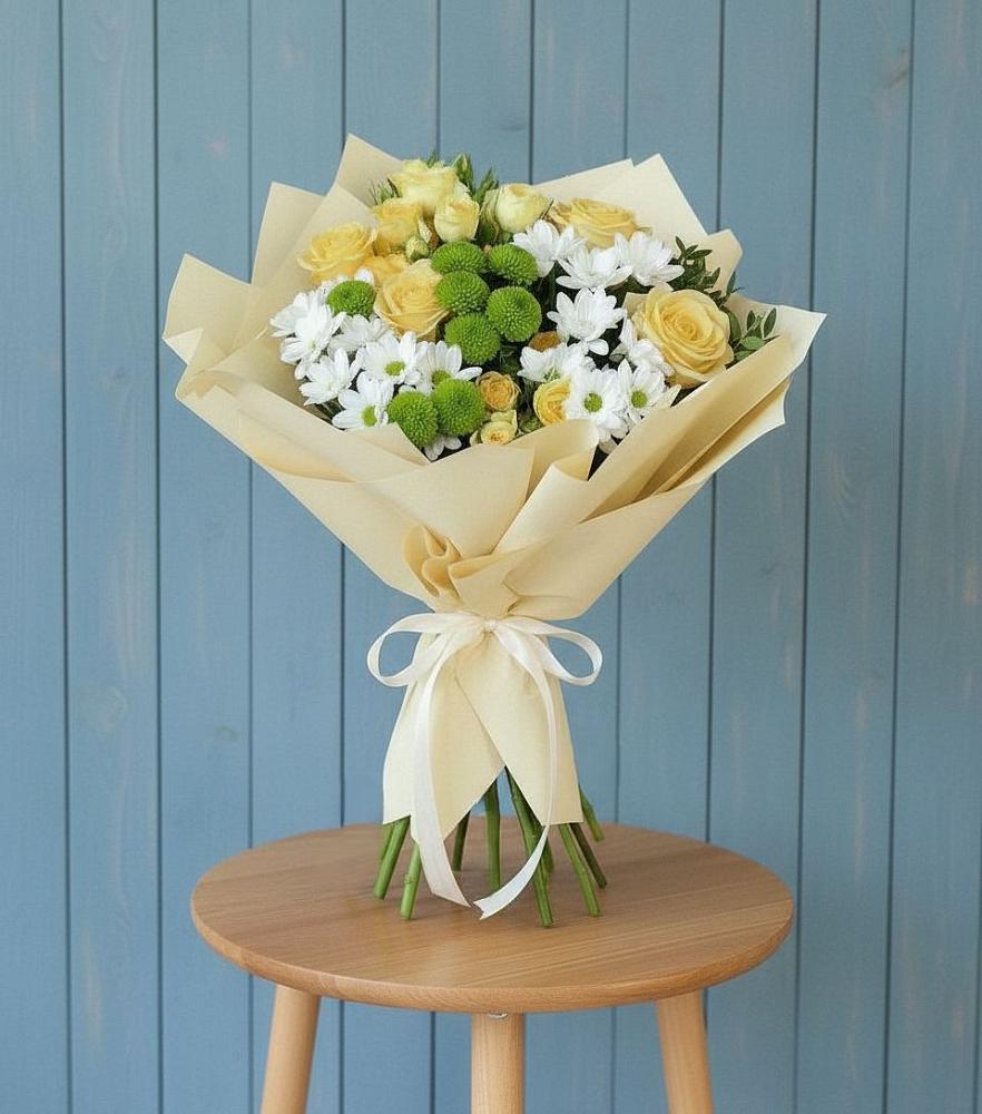 Букет цветов из: Хризантемы и Розы в Спицевке