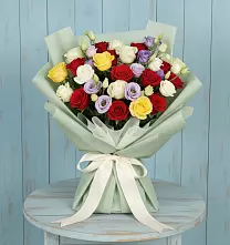 Букет цветов из:  Розы в Спицевке