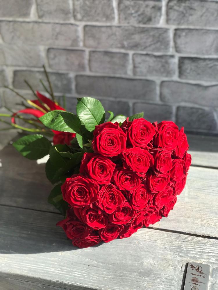Букет Красные розы Фридом в Спицевке