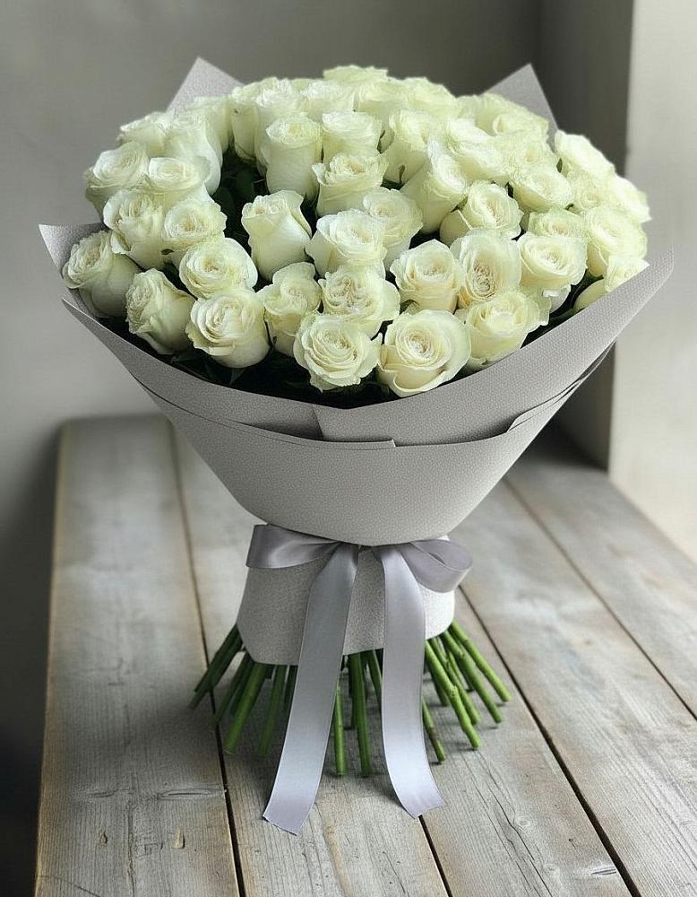 Букет 35 Белых роз в Спицевке