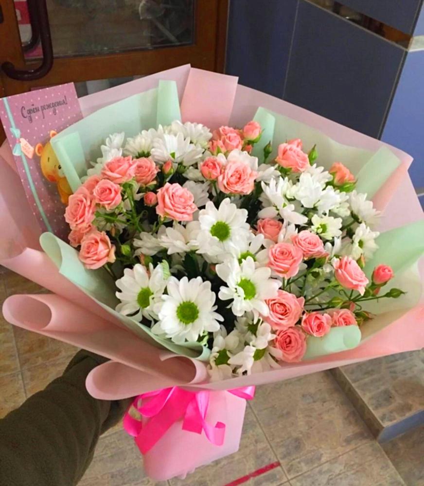 Букет цветов из: Розы и Хризантемы в Спицевке