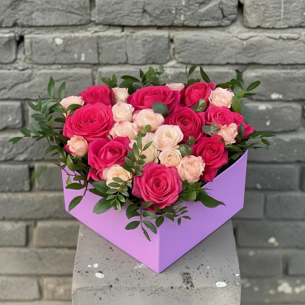 Цветочная композиция из Розы в коробке в Спицевке