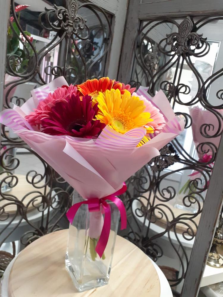 Букет цветов из: Герберы в Спицевке