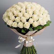 Букет 101 беля роза Белоснежка в Спицевке