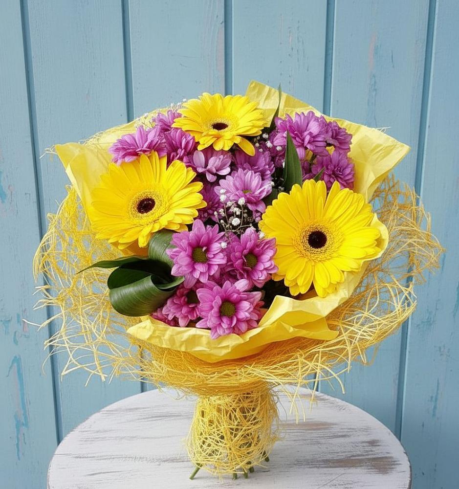 Букет цветов из: Хризантемы и Герберы в Спицевке