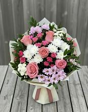 Букет цветов из:  Альстромерии, Гвоздики, Розы и Хризантемы в Спицевке