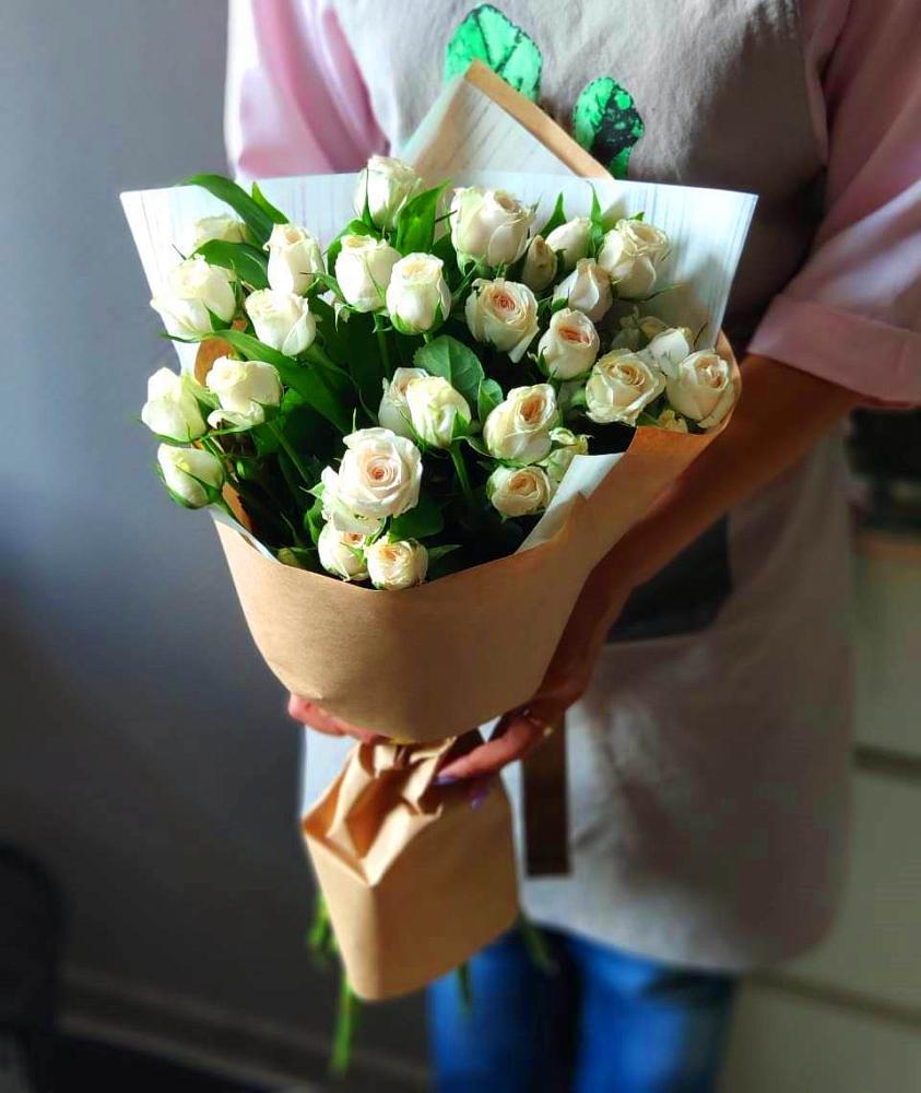 Букет цветов из: Розы в Спицевке