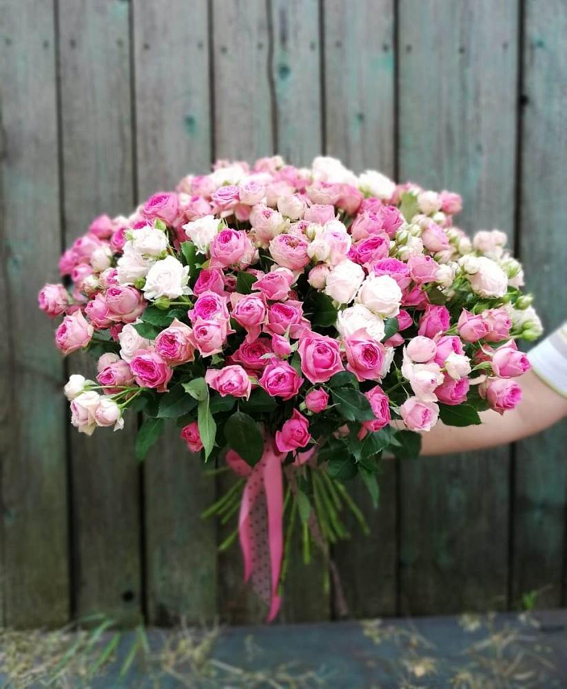 Букет Розовые кустовые розы Натали и Лав Лидия в Спицевке