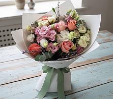 Букет цветов из:  Розы, Лизиантусы и Гвоздики #REPLACE_PRED# Спицевке