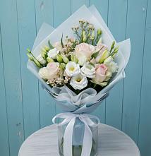 Букет цветов из:  Розы и Лизиантусы #REPLACE_PRED# Спицевке