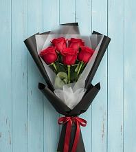 Букет цветов из:  Розы в Спицевке