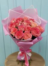 Букет 15 Розовых роз Равель #REPLACE_PRED# Спицевке
