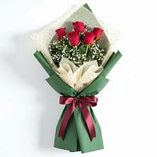 Букет цветов из:  Розы в Спицевке