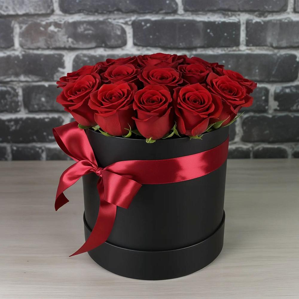 Цветочная композиция из Розы в шляпной коробке в Спицевке