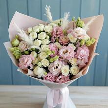 Букет цветов из:  Альстромерии и Розы в Спицевке
