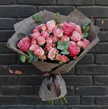 Букет цветов из:  Розы #REPLACE_PRED# Спицевке